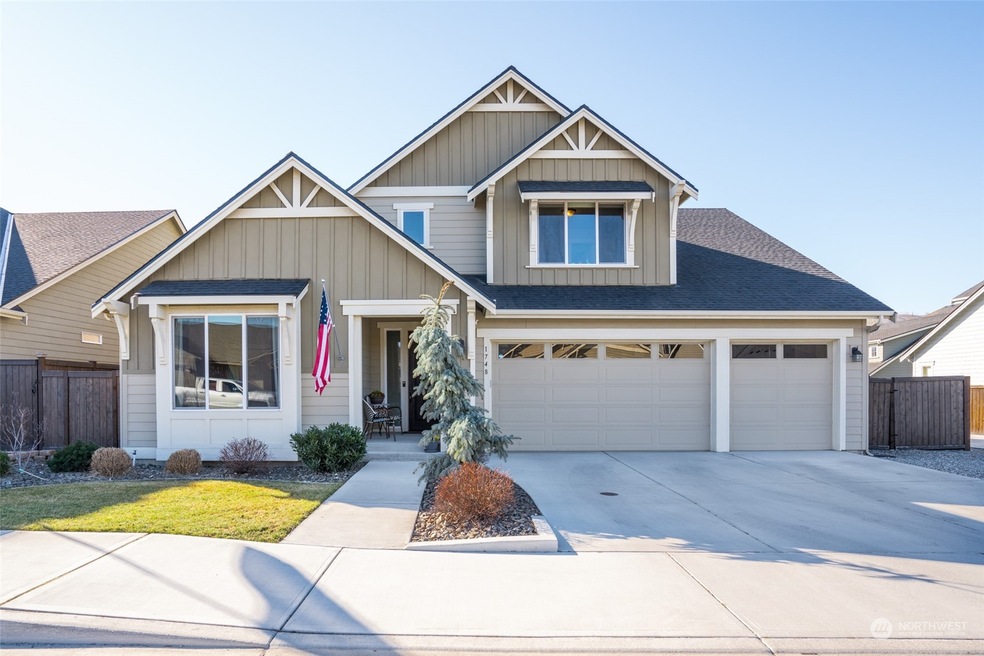 1748 S Blanchard Loop, East Wenatchee, WA 98802 - photo 1