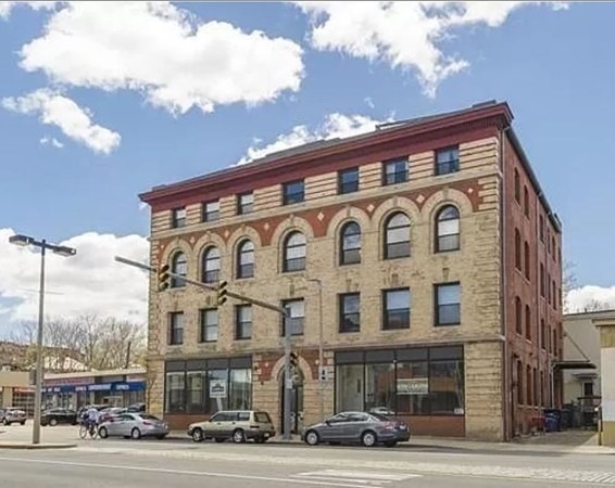 244 Brighton Ave unit 306, Allston, MA 02134 - photo 1