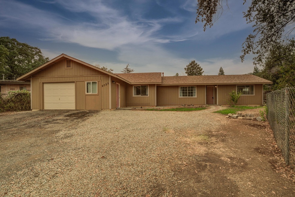 2730 Reservoir Ln, Redding, CA 96002 - photo 1