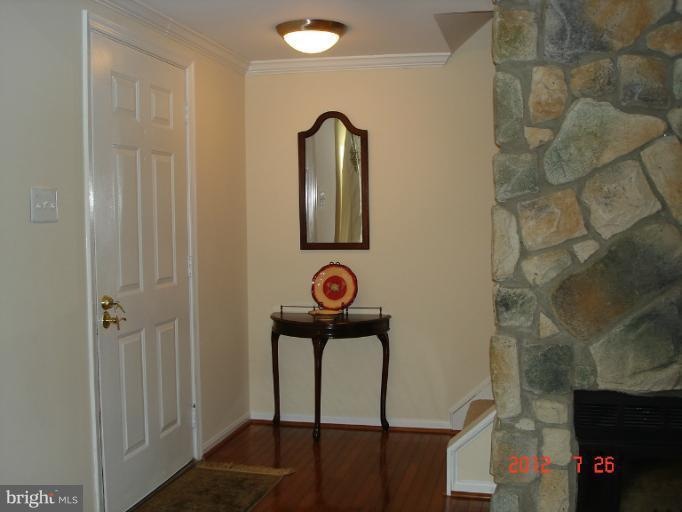 6119 Quiet Pond Ct, Burke, VA 22015 - photo 1