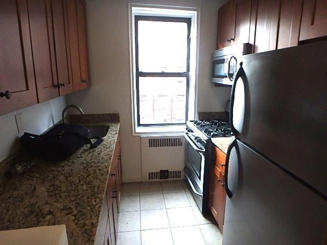 88-36 Elmhurst Ave unit 2c, Elmhurst, NY 11373 - photo 1