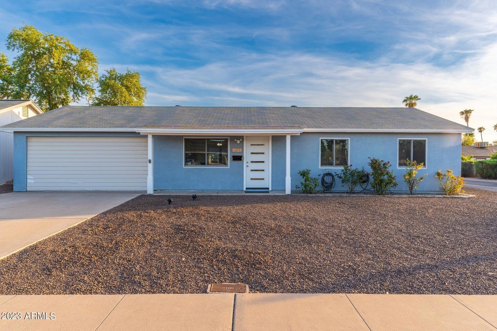 3719 E Eugie Ave - 01
