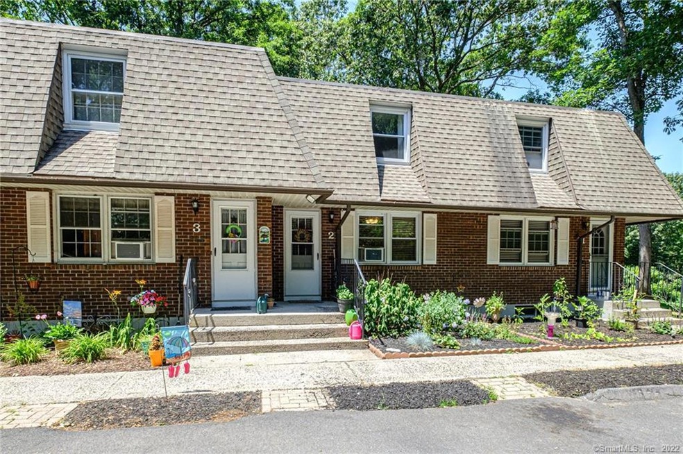 27 Woodcrest Dr unit 2, Burlington, CT 06013 - photo 1