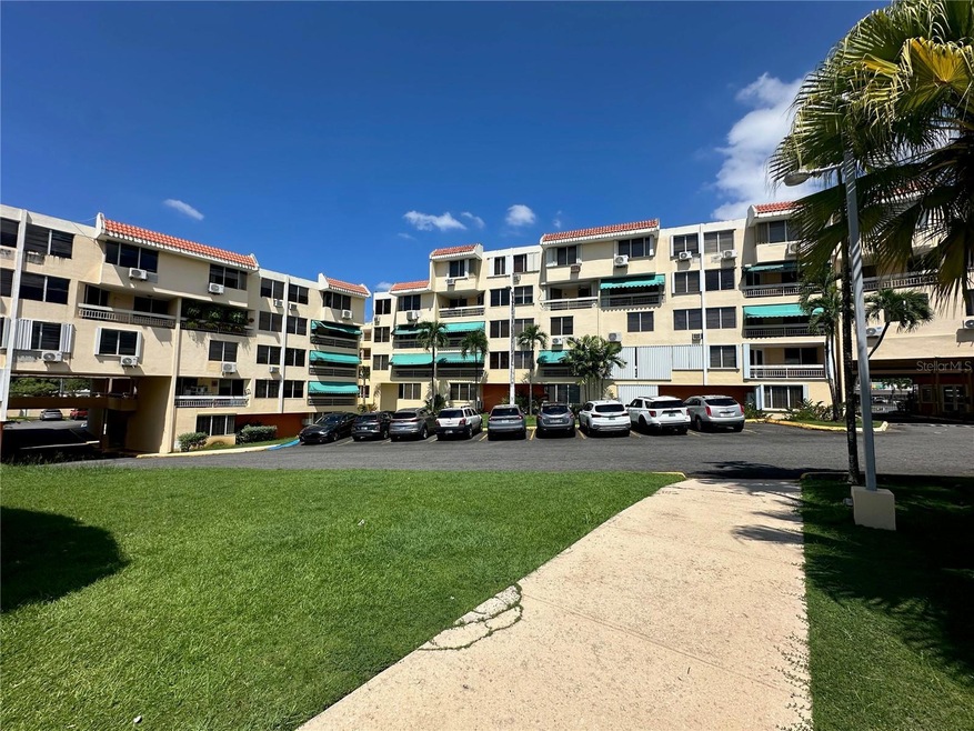 30 Juan Borbón unit 512, Guaynabo, PR 00969 - photo 1