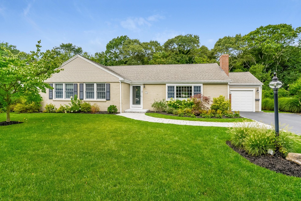 47 Crosby Cir, Centerville, MA 02632 - photo 1