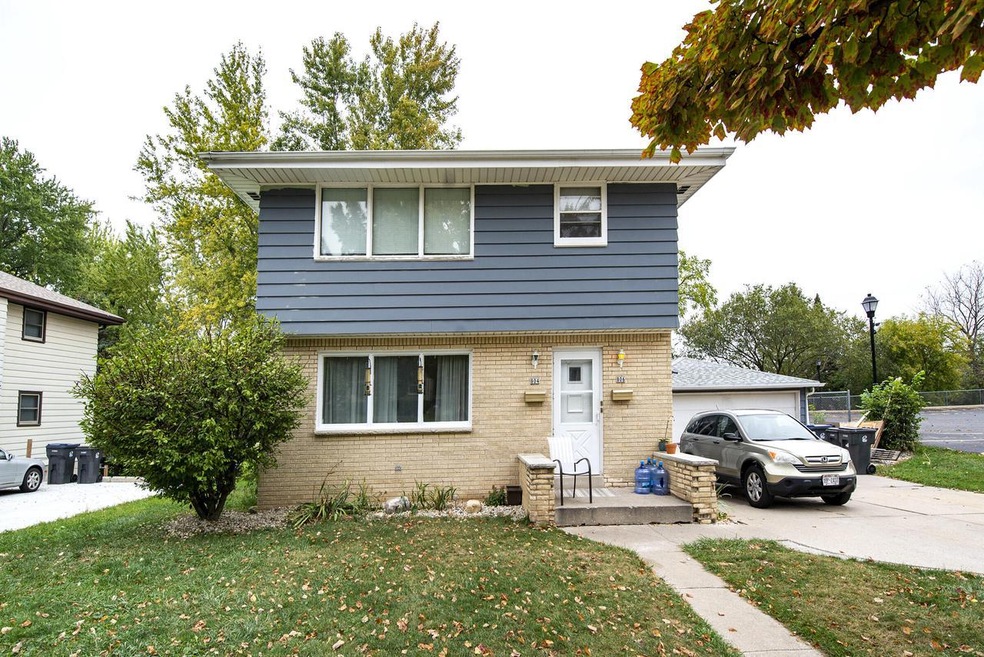 804-06 John St