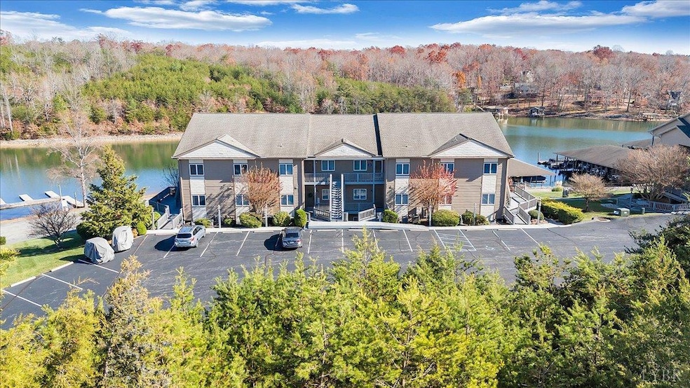 1137 Mariners Way unit 37, Huddleston, VA 24104 - photo 1