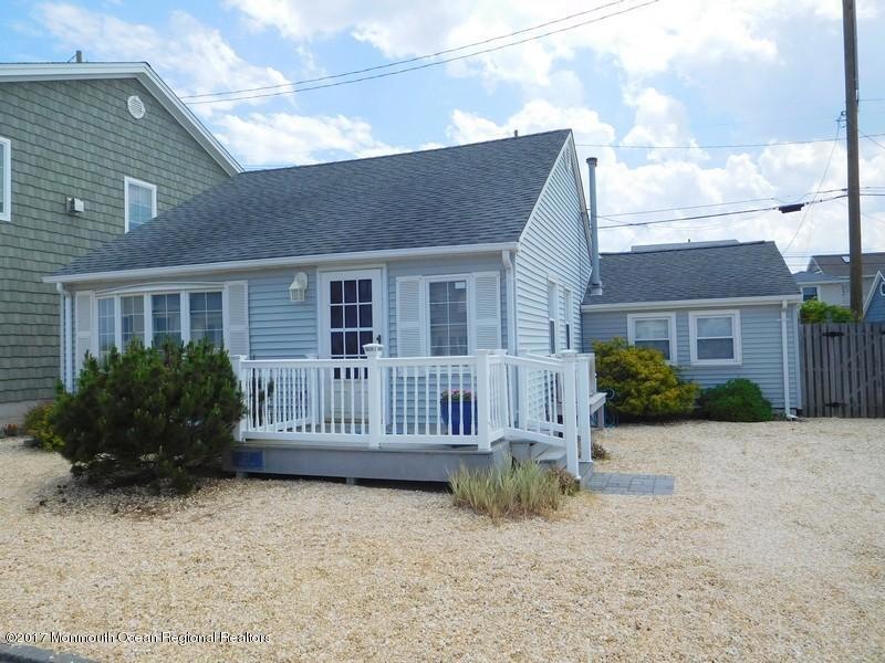 27 S Surf Rd, Lavallette, NJ 08735 - photo 1