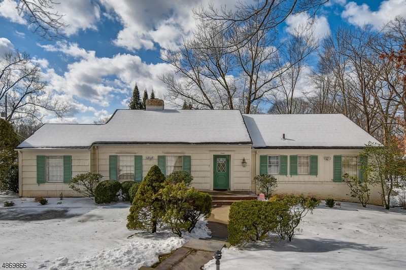 12 Barry Ln, Short Hills, NJ 07078 - photo 1