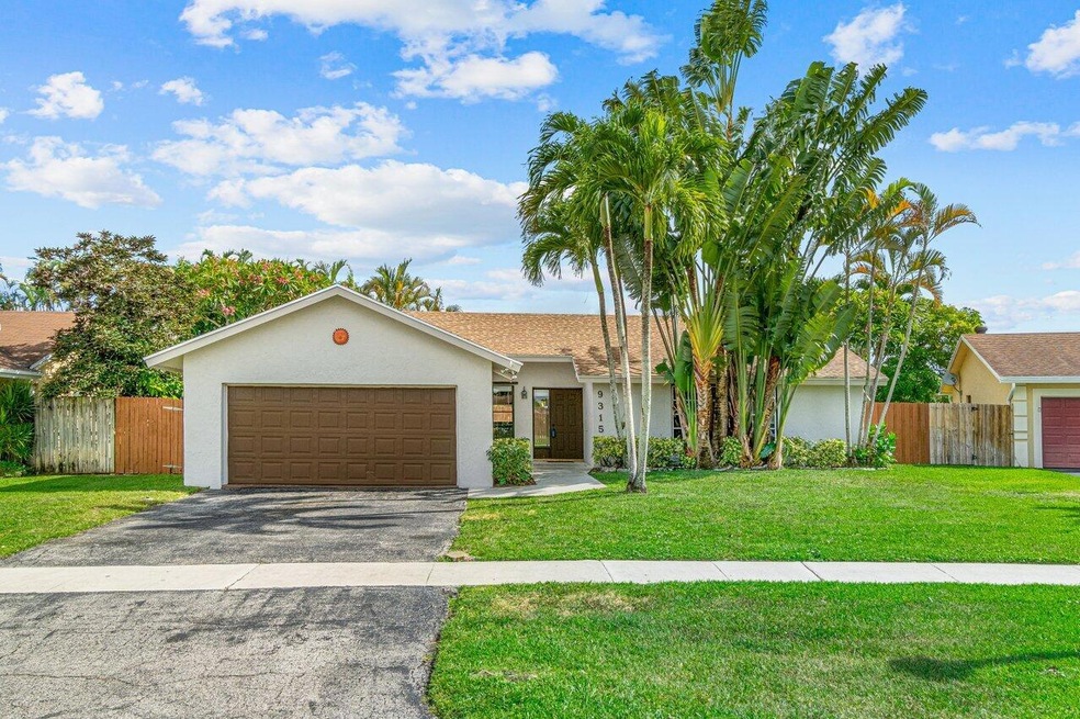 9315 Gettysburg Rd, Boca Raton, FL 33434 - photo 1