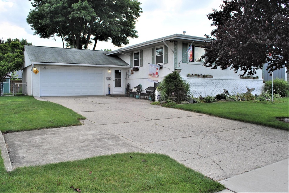 2905 Briggs Rd, Columbus, OH 43204 - photo 1