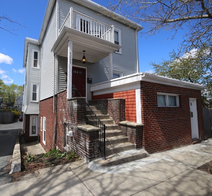 4297 Washington St unit 4, Boston, MA 02131 - photo 1