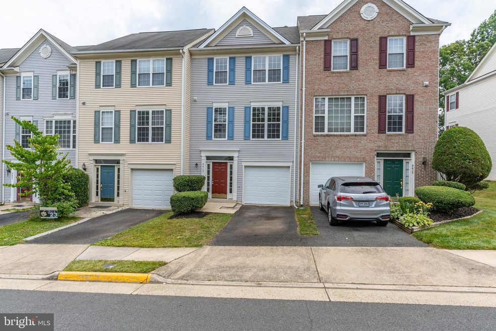 9417 Silver Meteor Ct, Manassas Park, VA 20111 - photo 1