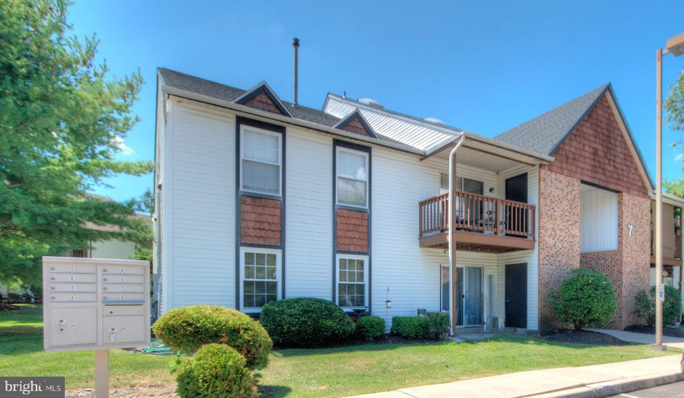 76 Dover Ct unit 6, Blackwood, NJ 08012 - photo 1