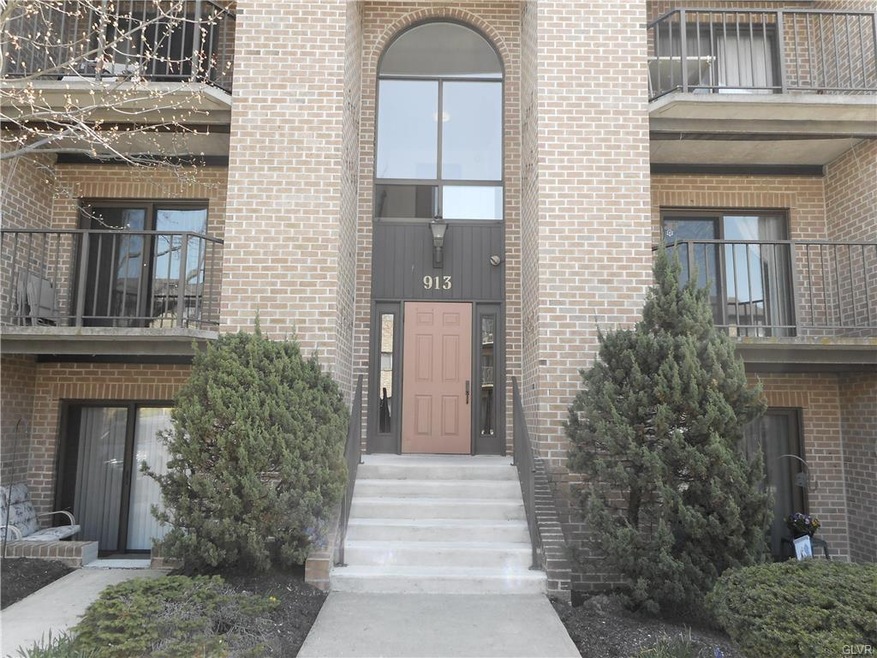 913 Cold Spring Rd unit 7, Allentown, PA 18103 - photo 1