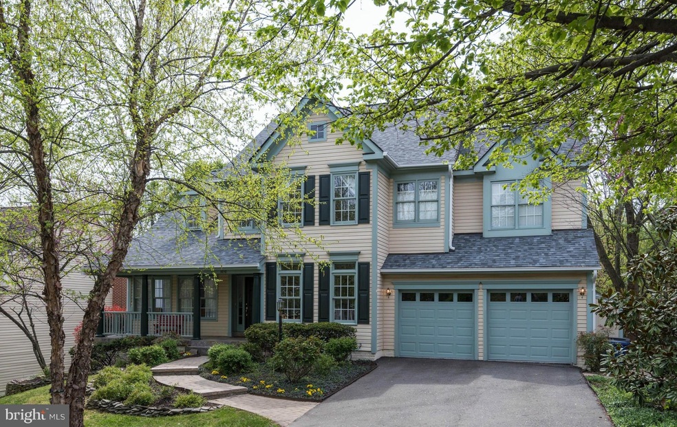 3810 Lacy Blvd, Falls Church, VA 22041 - photo 1