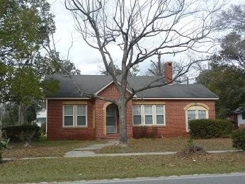 601 Bryan St E, Douglas, GA 31533 - photo 1