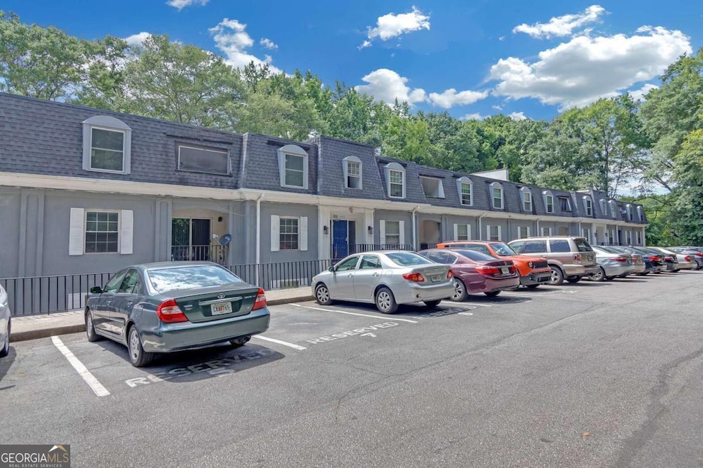 For Rent $1,400/month