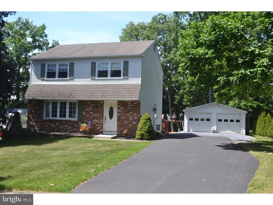 402 Calais Dr, Sellersville, PA 18960 - photo 1