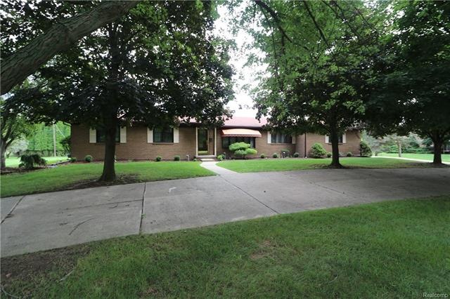 Front view of home