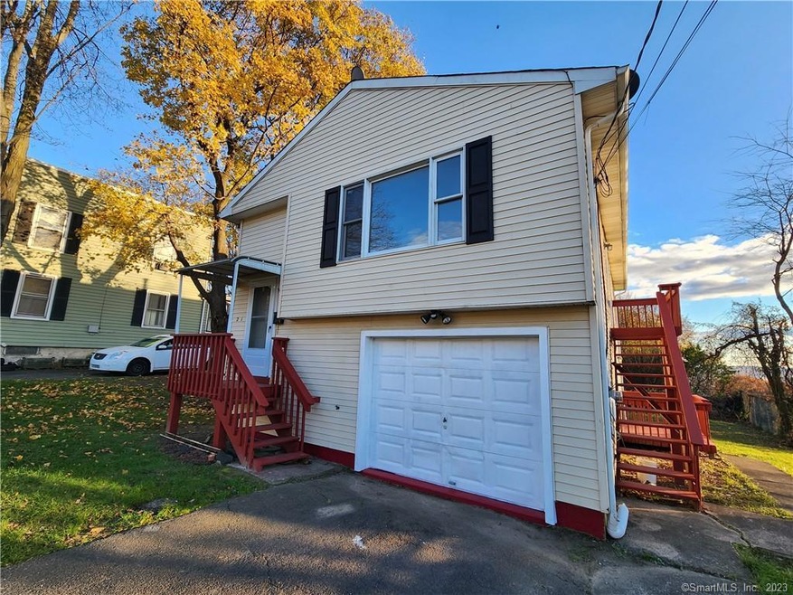 21 Pilgrim Ave, Waterbury, CT 06704 - photo 1
