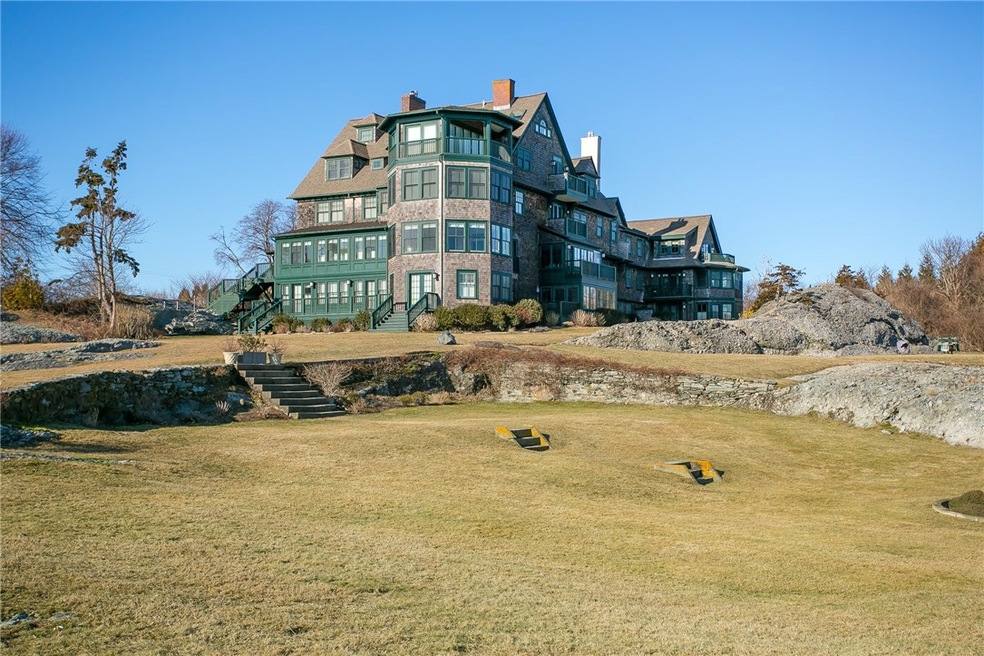 575 Tuckerman Ave unit 1, Middletown, RI 02842 - photo 1