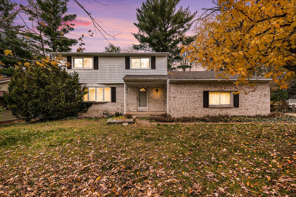 1423 Mapleview St SE, Grand Rapids, MI 49508 - photo 1