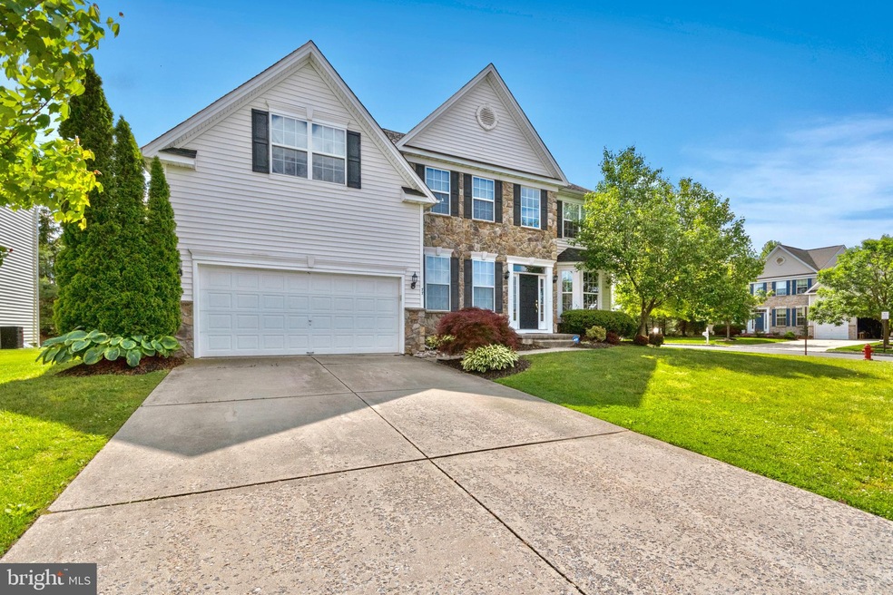 77 Deer Horn Dr, Mount Royal, NJ 08061 - photo 1