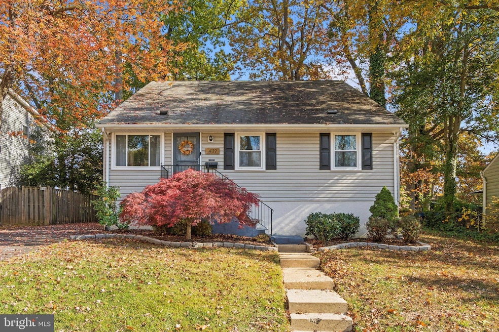 Under Contract $700,000