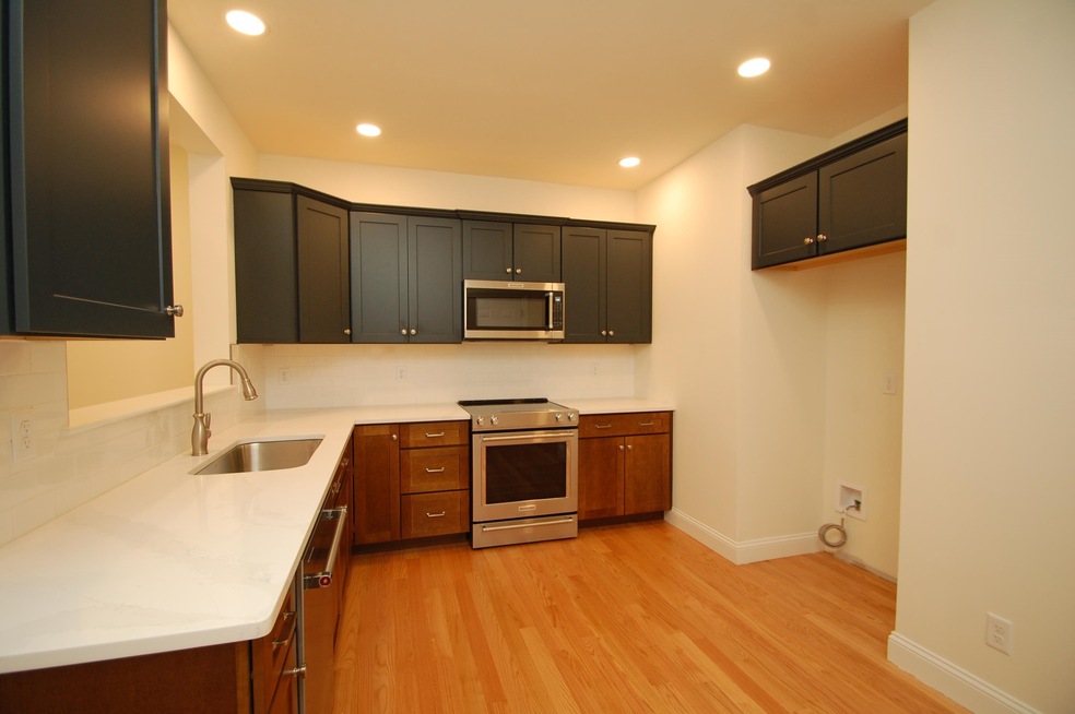 15 Angel Point Cir unit 14B, Goffstown, NH 03045 - photo 1