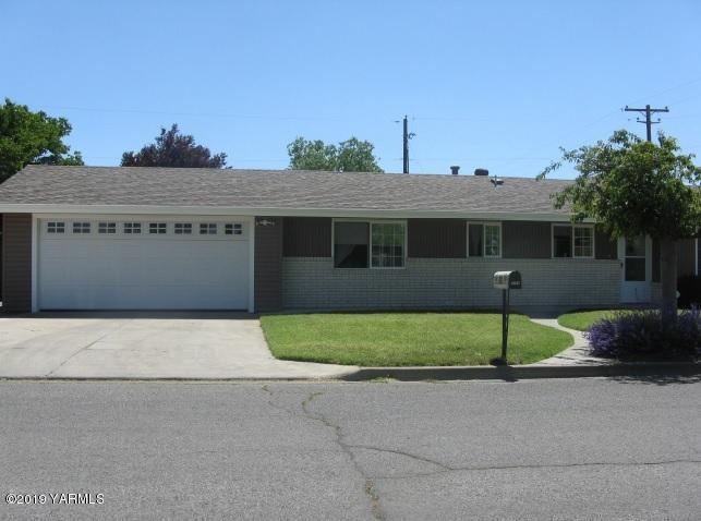 1 Photo House Front
