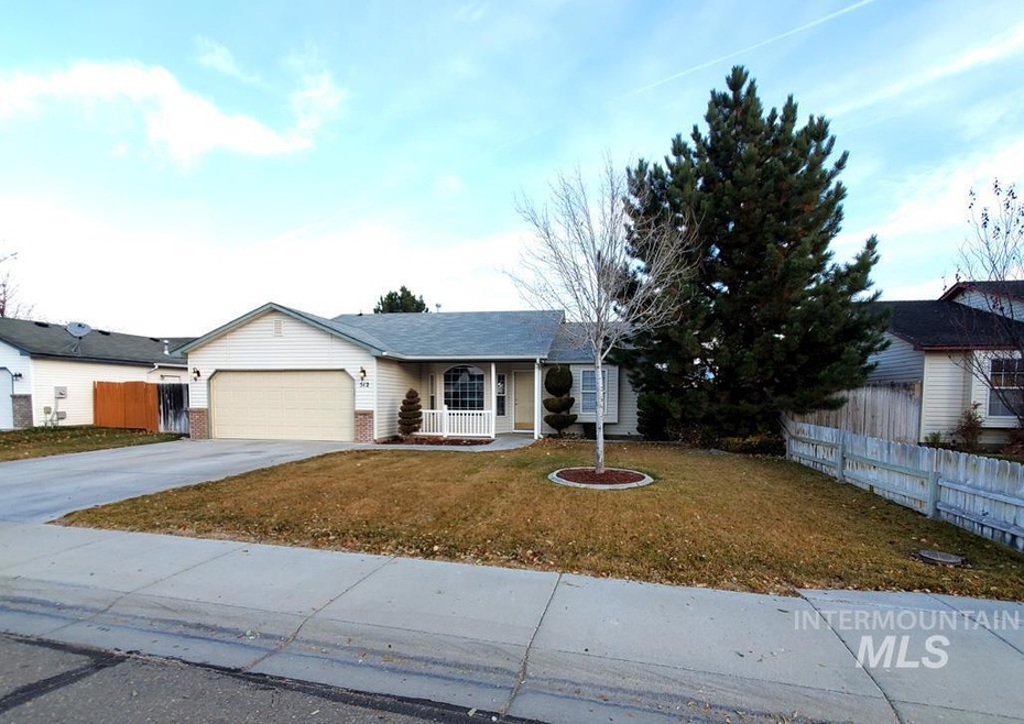 512 S Valley Dr, Nampa, ID 83686 - photo 1