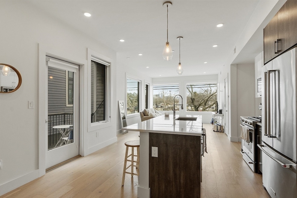 105 Washington St unit 2A, Somerville, MA 02143 - photo 1