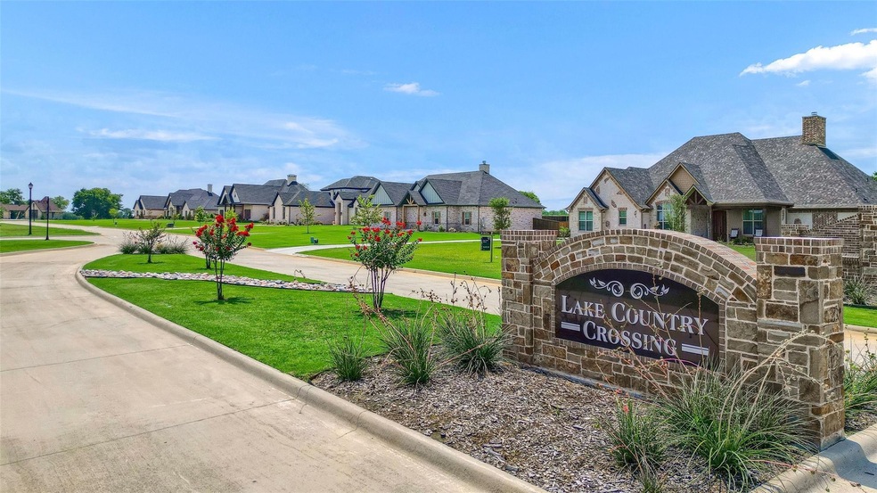 Welcome to Lake Country CrossingLake Country Cross