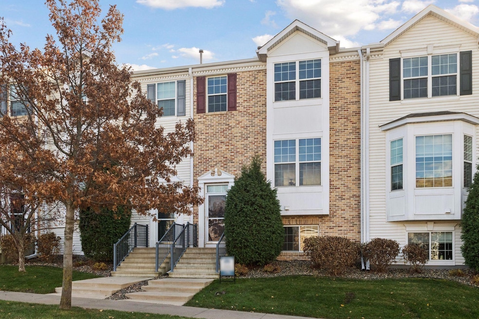 15611 June Grass Ln, Eden Prairie, MN 55347 - photo 1