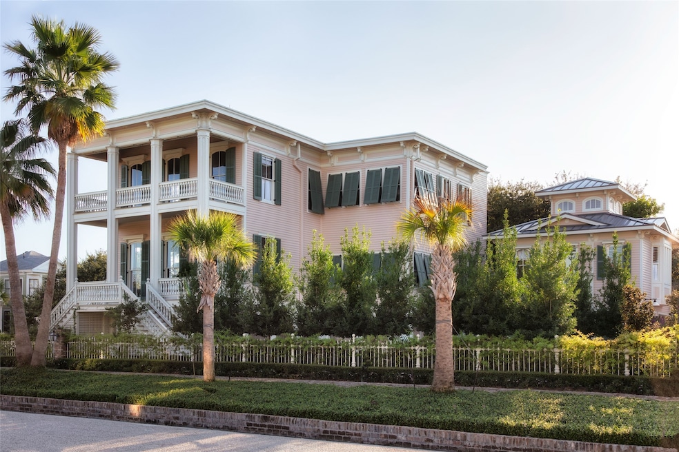 For Sale $3,795,000 • Co-Listing Agent