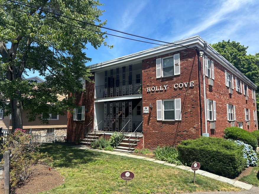 24 Home Ct unit 4, Stamford, CT 06902 - photo 1