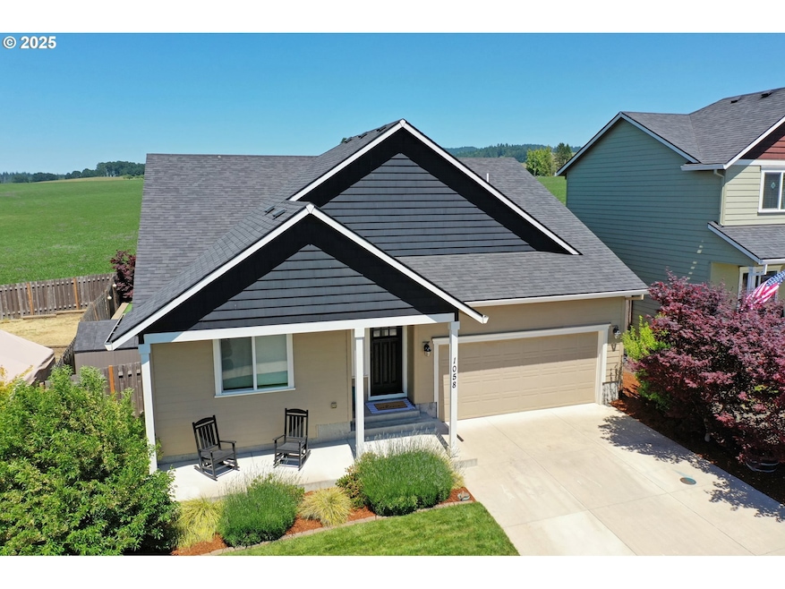 1058 E 16th St, Lafayette, OR 97127 - photo 1