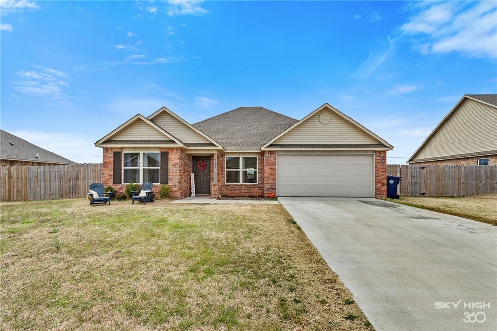 1321 Brigade Blvd, Prairie Grove, AR 72753 - photo 1