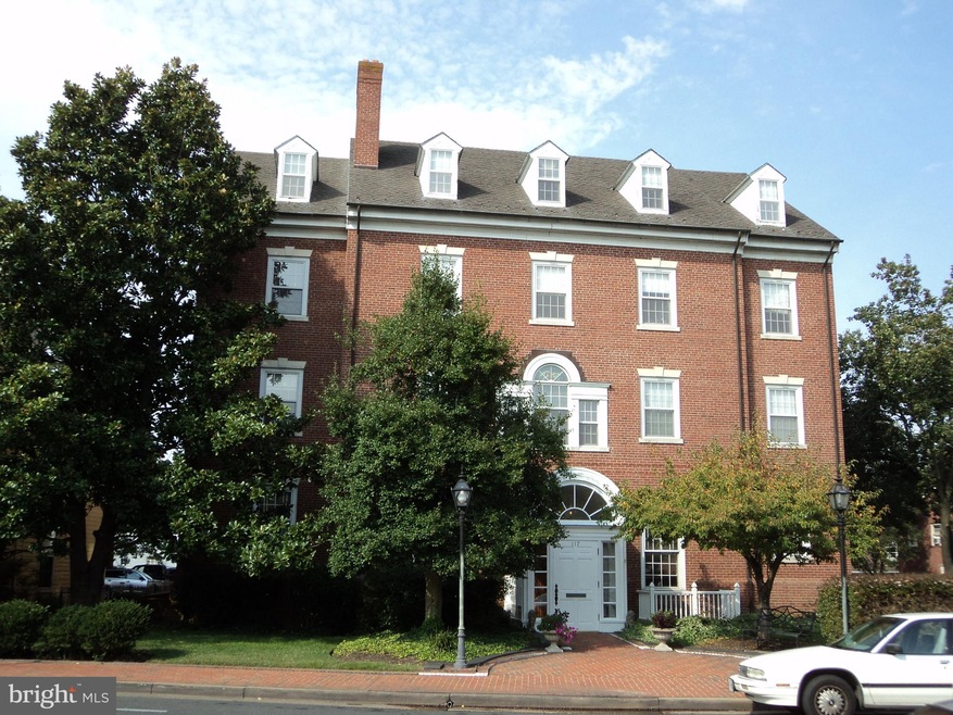 117 E Dover St unit 205, Easton, MD 21601 - photo 1