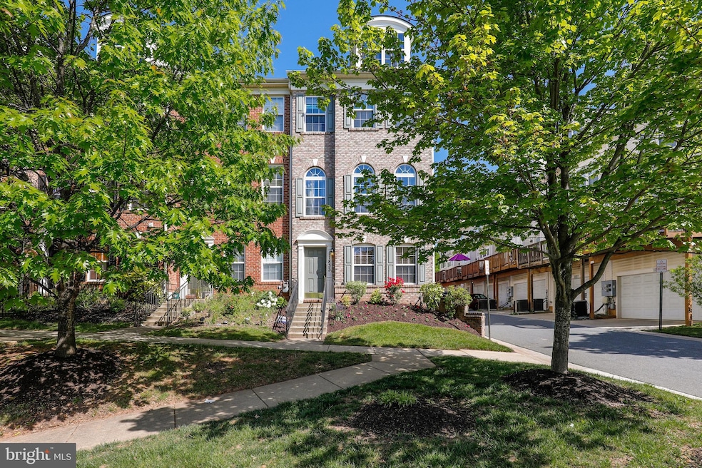 11833 Regents Park Dr, Germantown, MD 20876 - photo 1