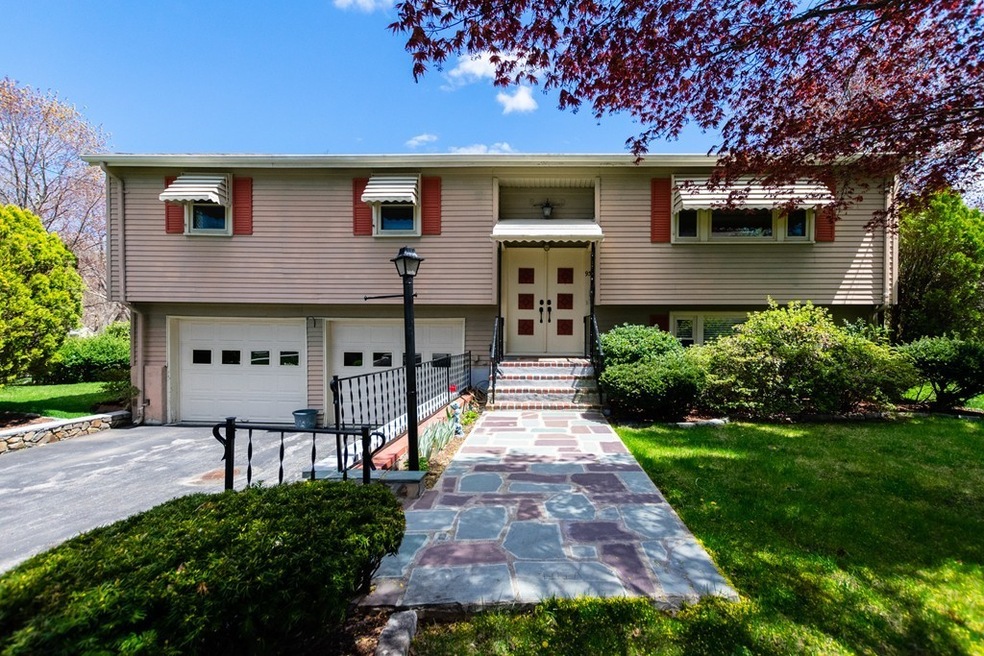 93 Graymore Rd, Waltham, MA 02451 - photo 1