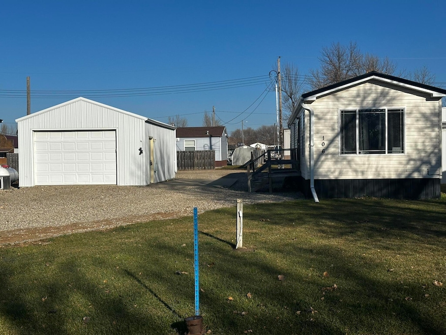 106 Skinner St, Selby, SD 57472 - photo 1