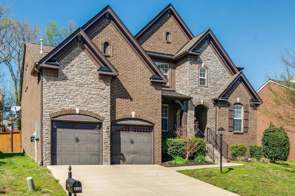 1402 Wayfield Lane