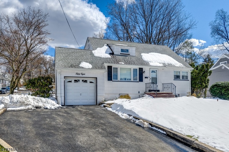 58 Seaman Rd, West Orange, NJ 07052 - photo 1