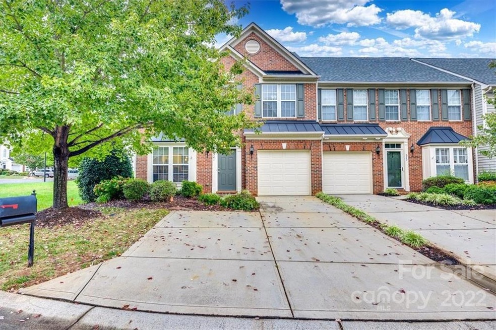 521 Pate Dr, Fort Mill, SC 29715 - photo 1