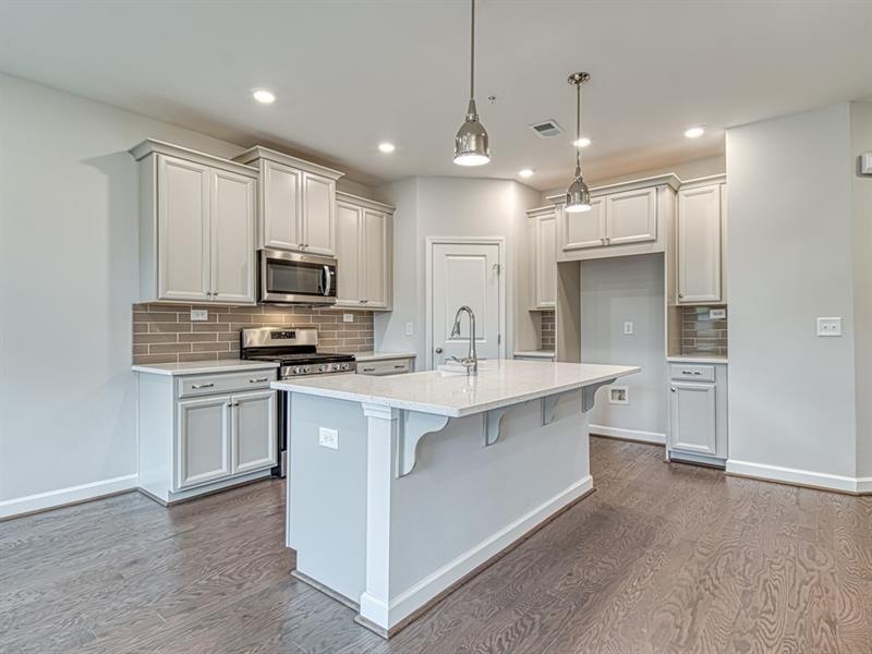 378 Niles Ct, Marietta, GA 30060 - photo 1