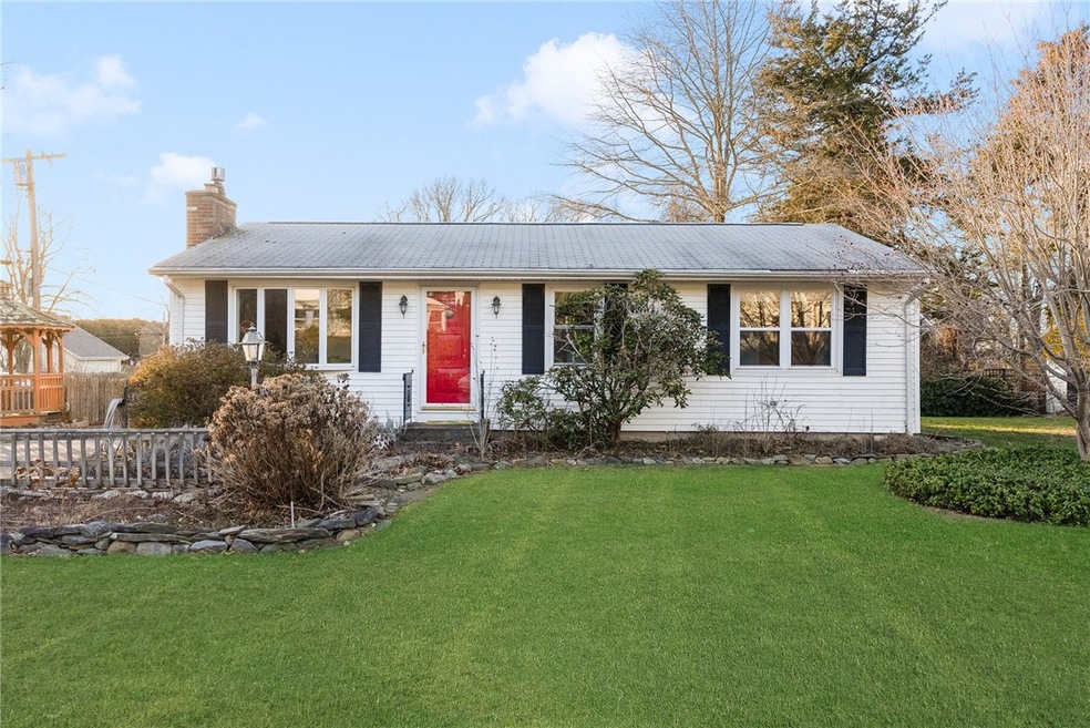 1 Umiak Ave, Jamestown, RI 02835 - photo 1