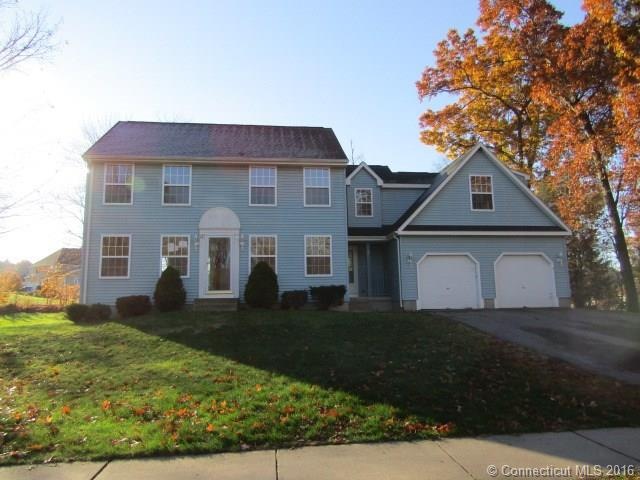 147 Bentley Dr, Manchester, CT 06042 - photo 1