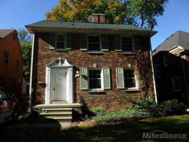 231 Mckinley Ave, Grosse Pointe Farms, MI 48236 - photo 1